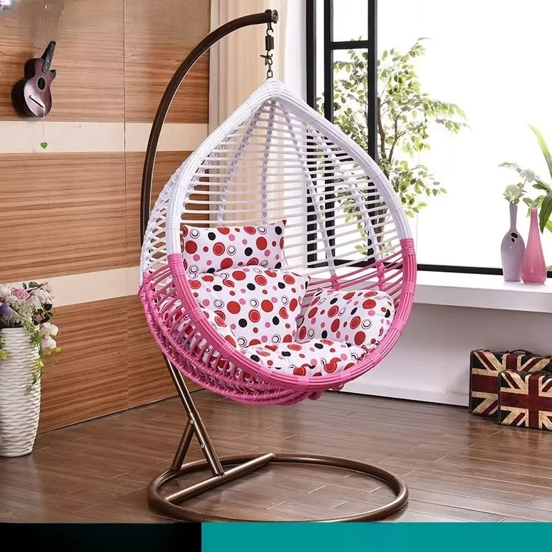 Sedia a dondolo sospesa a form - Outdoor Furniture Egg Chair recensione e prezzo