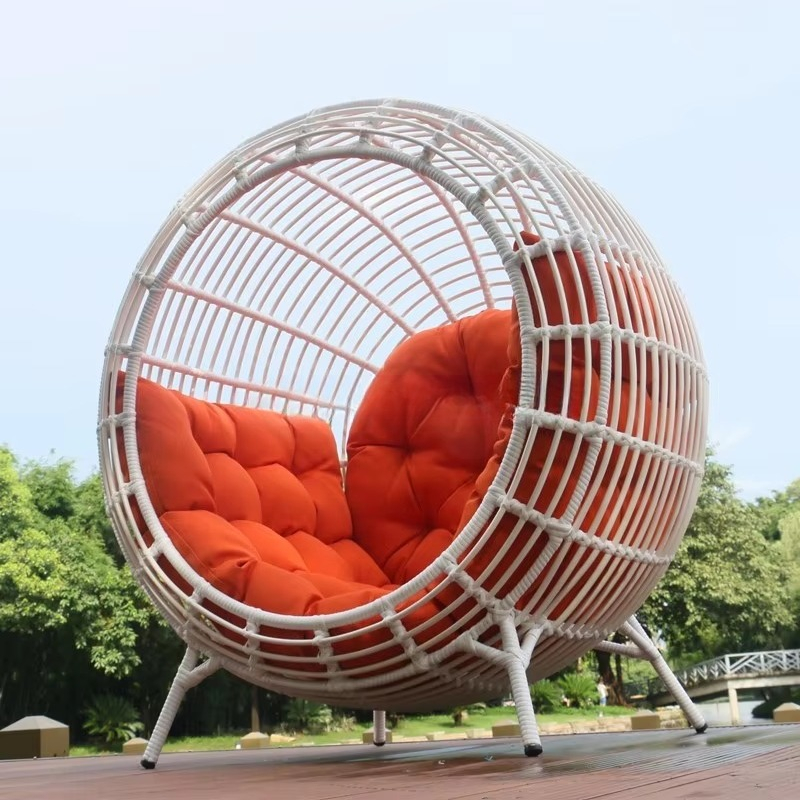 Sedia a dondolo in vimini e ra - Outdoor Furniture Egg Chair recensione e prezzo